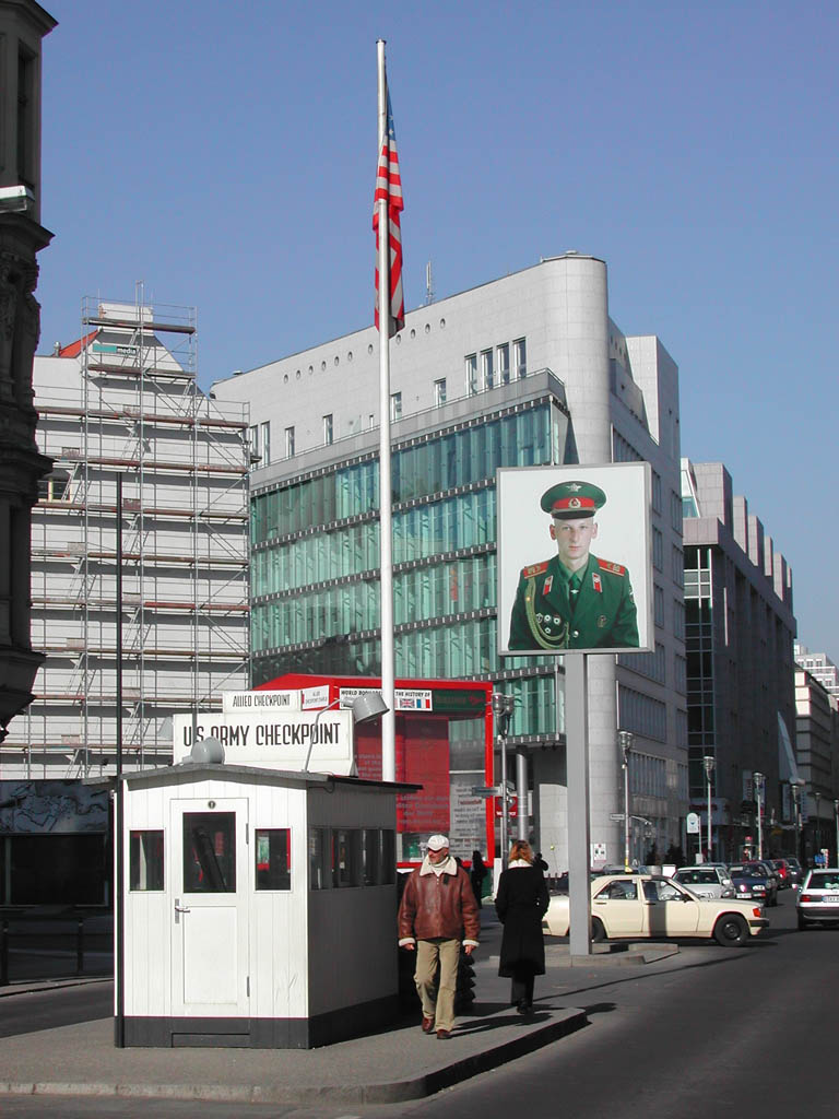 Berlin - Checkpoint Charlie